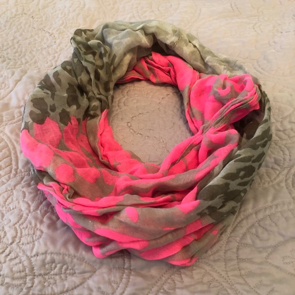 Infinity scarf - Picture 1 of 1